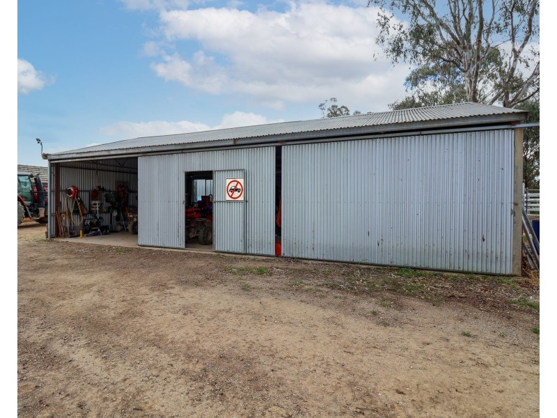 135 Kennedys Road, Cohuna VIC 3568