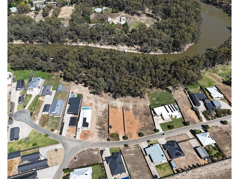 15 Armstrong Drive, Barham NSW 2732