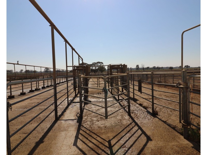 5104B Murray Valley Highway, Castle Donnington VIC 3585