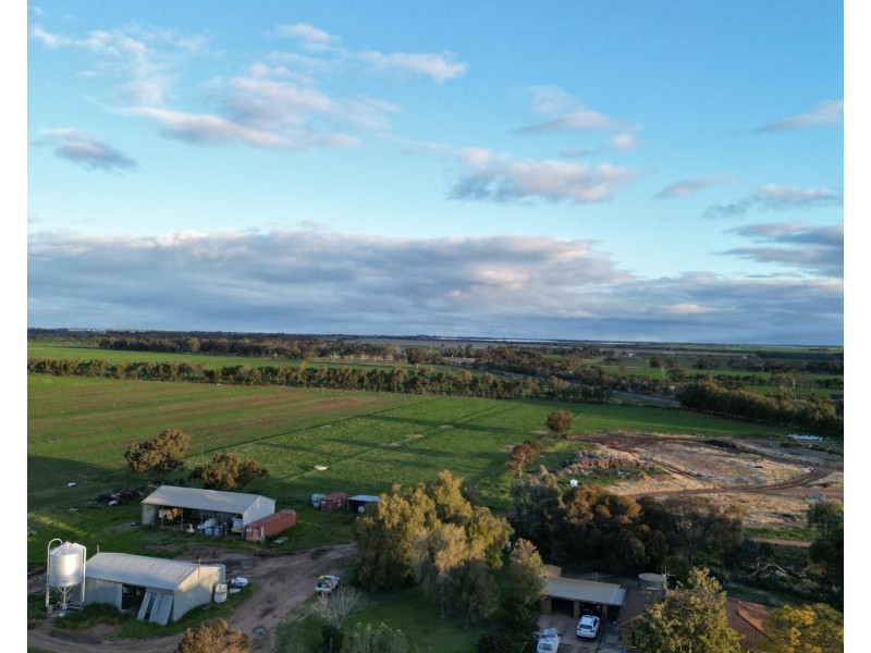 5104B Murray Valley Highway, Castle Donnington VIC 3585