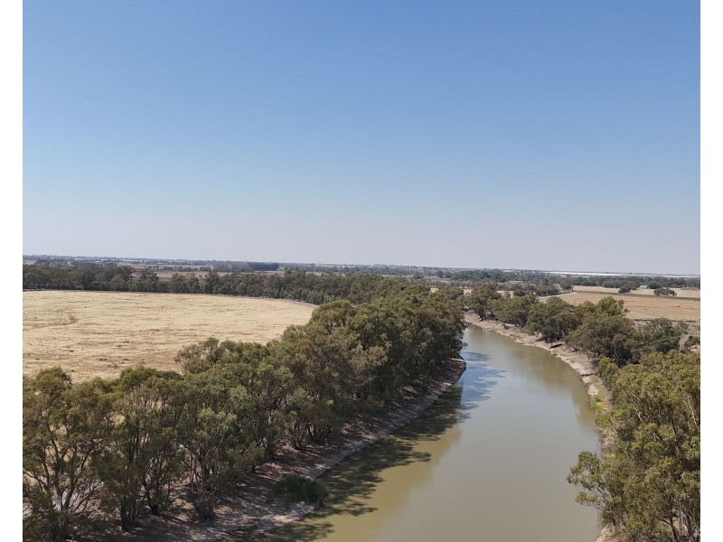 5104B Murray Valley Highway, Castle Donnington VIC 3585