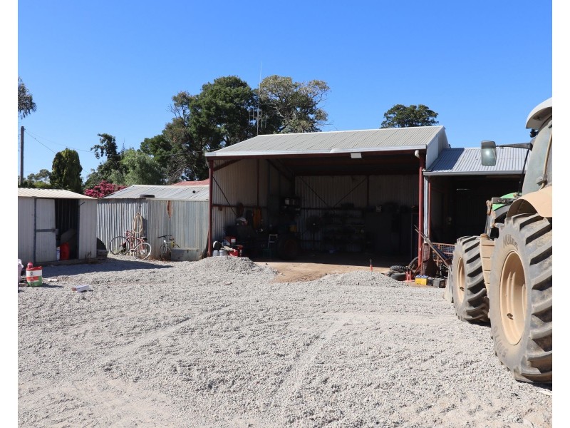 156 Walker Lane, Tullakool NSW 2732