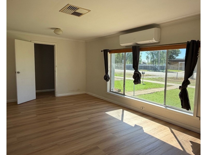 20 Brougham Street, Moulamein NSW 2733