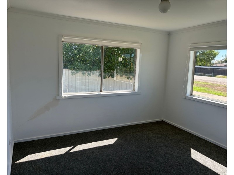 20 Brougham Street, Moulamein NSW 2733