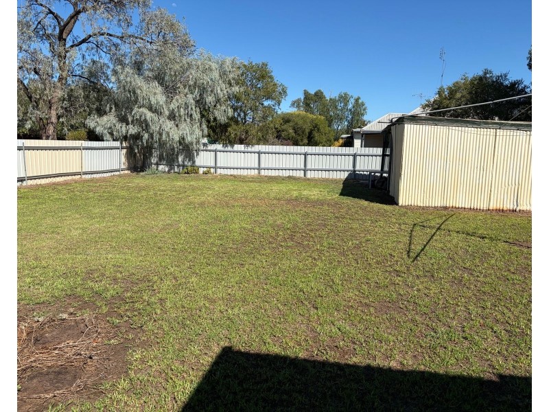 20 Brougham Street, Moulamein NSW 2733
