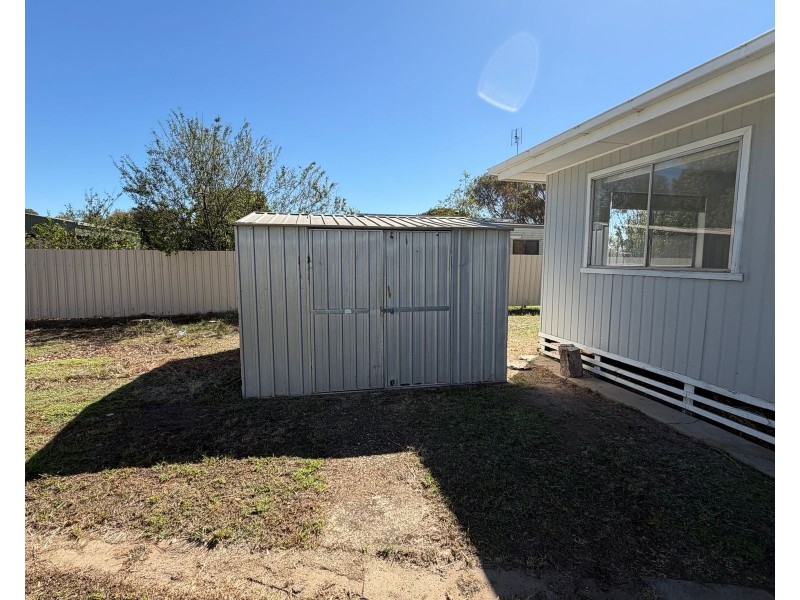 20 Brougham Street, Moulamein NSW 2733