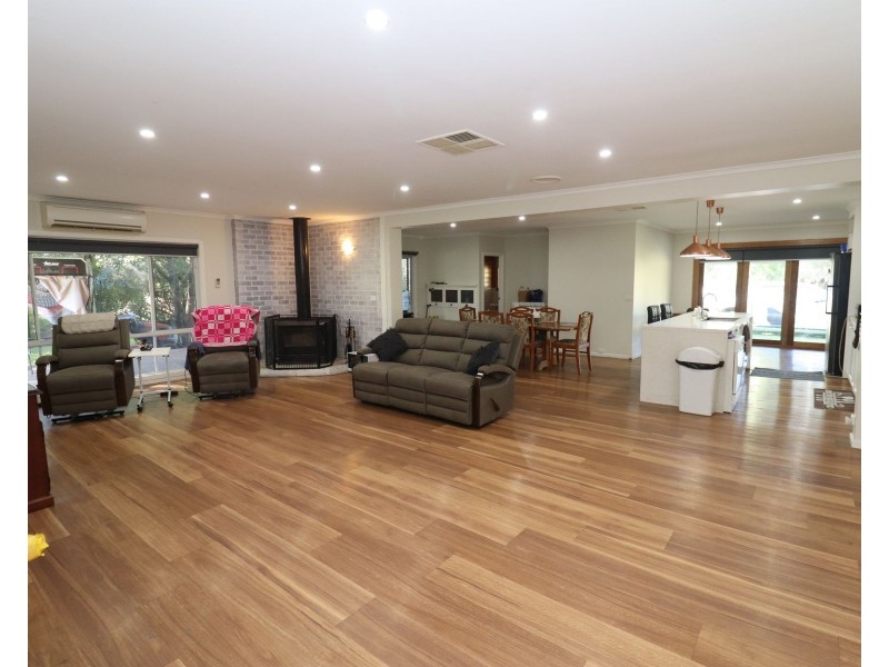 238 Fox Island Road, Gunbower VIC 3566