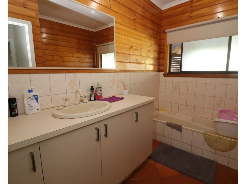 238 Fox Island Road, Gunbower VIC 3566