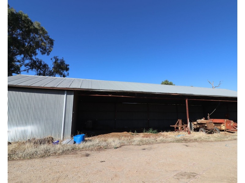 238 Fox Island Road, Gunbower VIC 3566