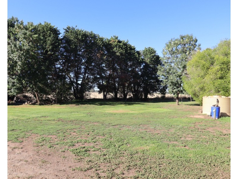 238 Fox Island Road, Gunbower VIC 3566