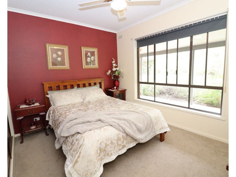 71 Halls Road, Leitchville VIC 3567