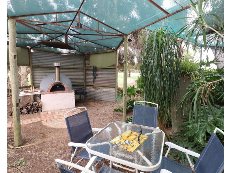 71 Halls Road, Leitchville VIC 3567