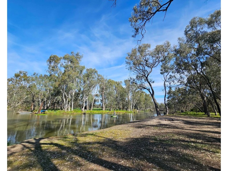 71 Halls Road, Leitchville VIC 3567