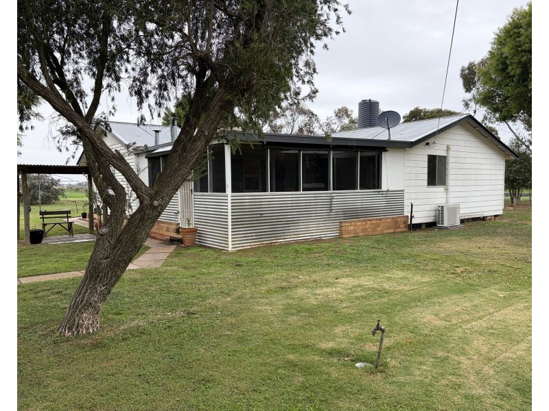 6085 Wakool Road, Wakool NSW 2710