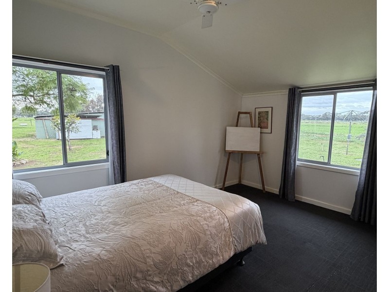 6085 Wakool Road, Wakool NSW 2710