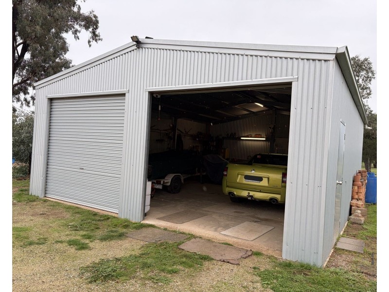 6085 Wakool Road, Wakool NSW 2710
