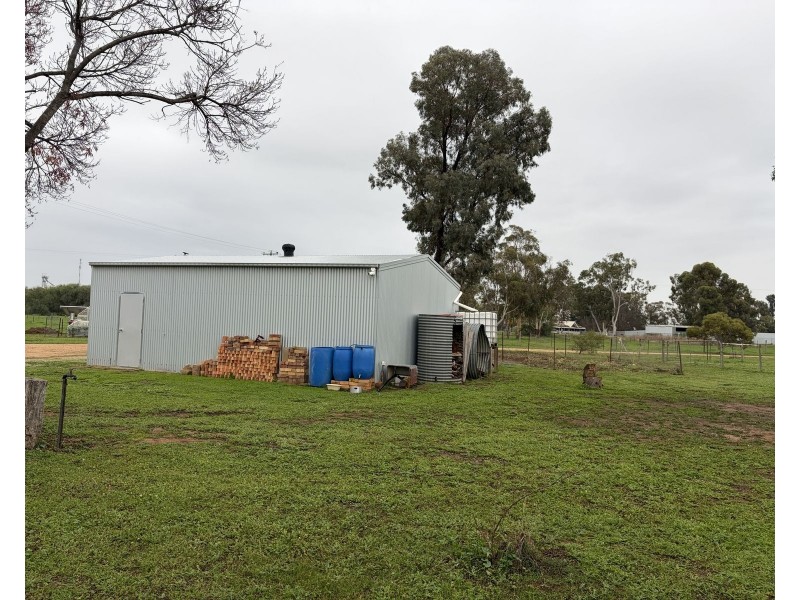 6085 Wakool Road, Wakool NSW 2710