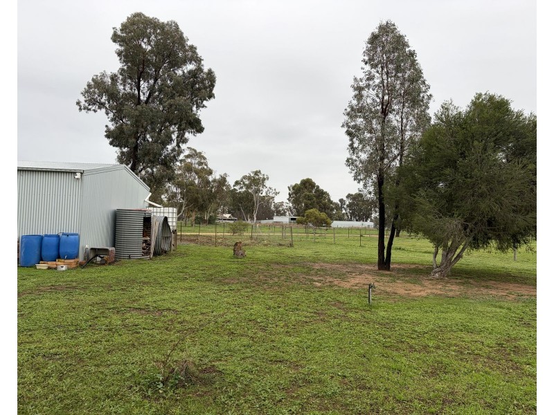 6085 Wakool Road, Wakool NSW 2710