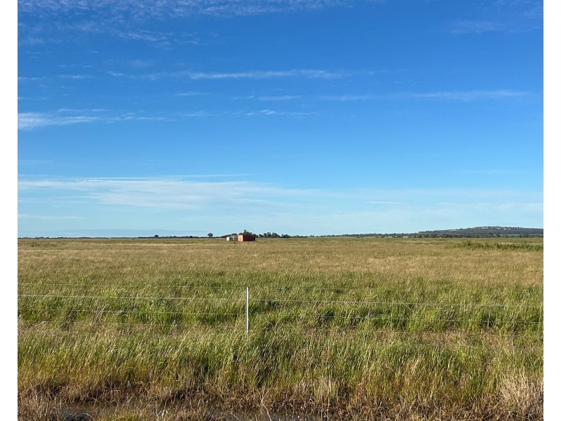 516 Jungaburra Road, Terrick Terrick VIC 3575