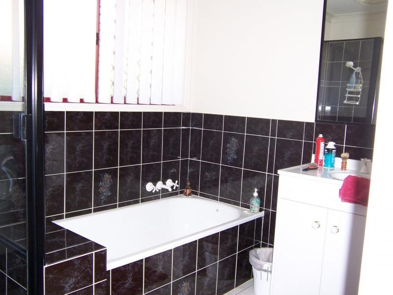 Hope Island QLD 4212