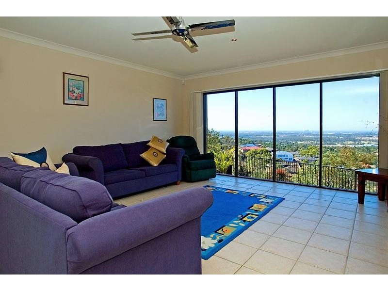 Pacific Pines QLD 4211