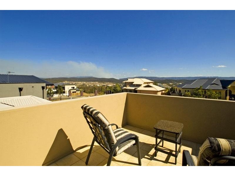 Pacific Pines QLD 4211