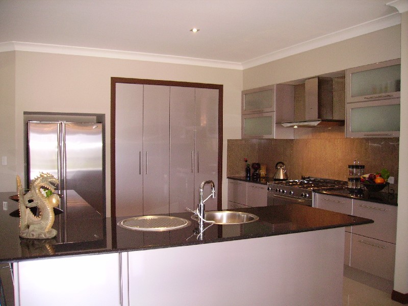 26 Salvado Drive, Pacific Pines QLD 4211