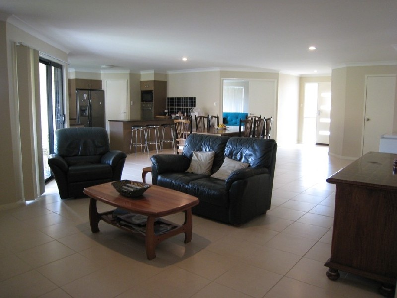 Pacific Pines QLD 4211