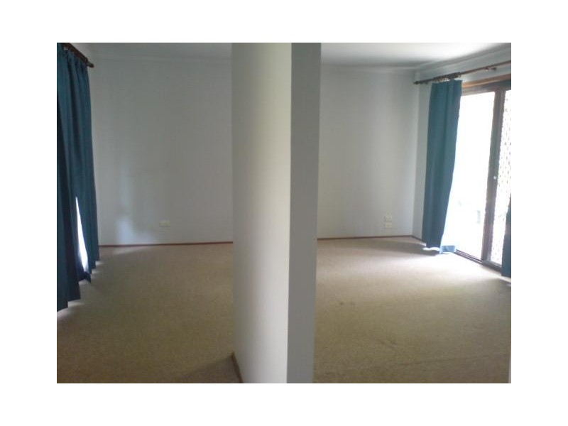 6 Kingaroy Avenue, Helensvale QLD 4212