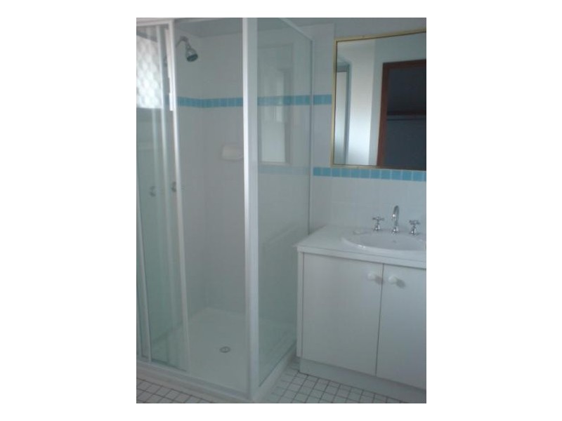 6 Kingaroy Avenue, Helensvale QLD 4212