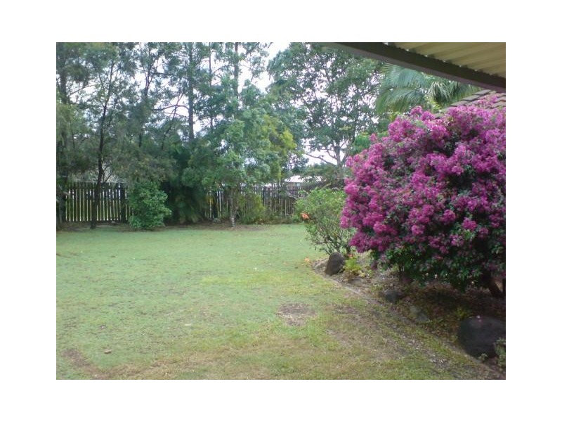 6 Kingaroy Avenue, Helensvale QLD 4212