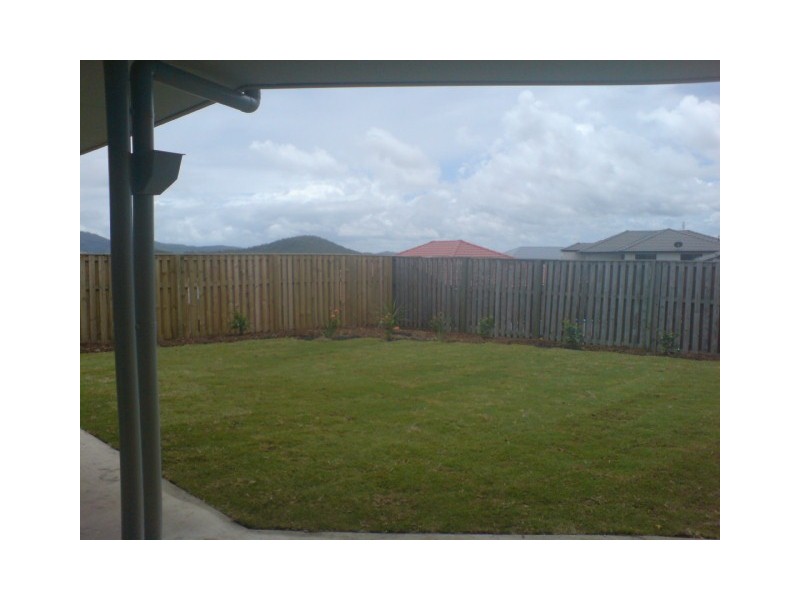 Pacific Pines QLD 4211