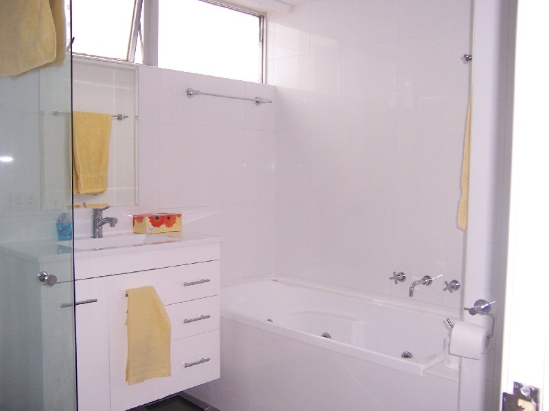 Unit 2101 Golden Gate, Surfers Paradise QLD 4217