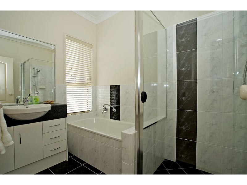 22 Rainbow Circuit COOMERA WATERS, Coomera QLD 4209