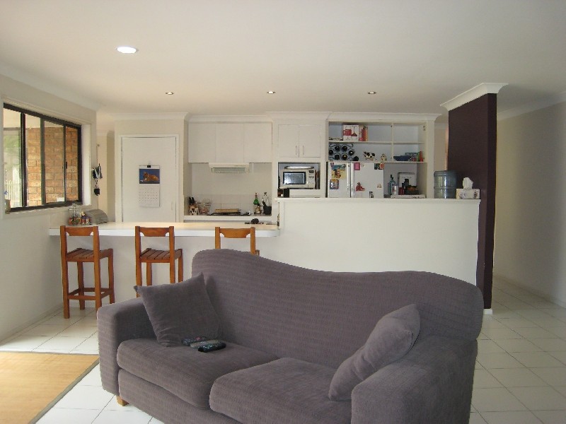 4 Kadina Court, Helensvale QLD 4212