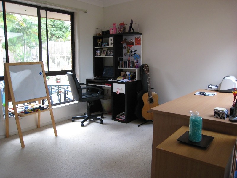 4 Kadina Court, Helensvale QLD 4212