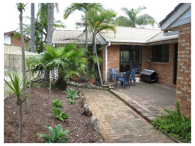 4 Kadina Court, Helensvale QLD 4212