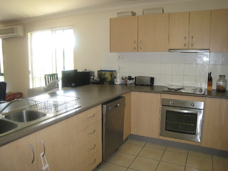 Pacific Pines QLD 4211