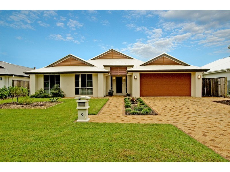9 Elusive Road, COOMERA WATERS, Coomera QLD 4209