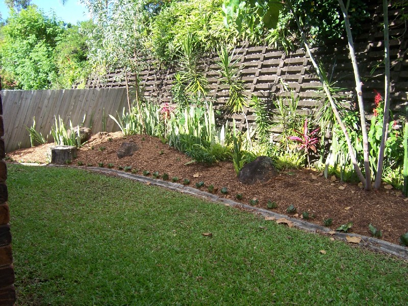 2 1 Metro Crt, Oxenford QLD 4210