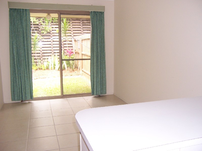 2 1 Metro Crt, Oxenford QLD 4210