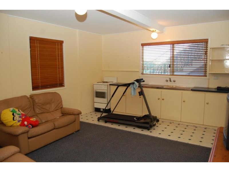 Wood, Kedron QLD 4031