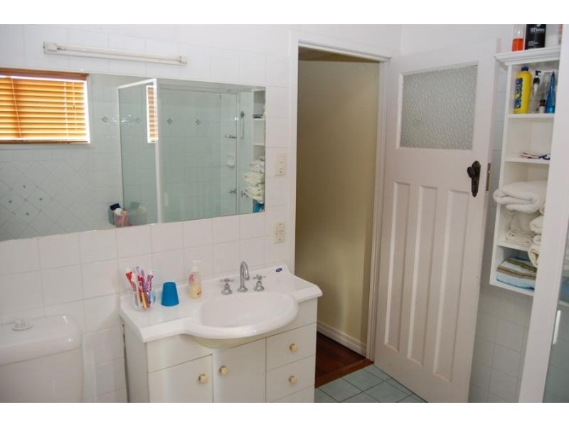 Wood, Kedron QLD 4031