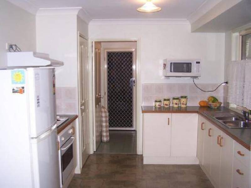 10 Meadow Street, Loganlea QLD 4131