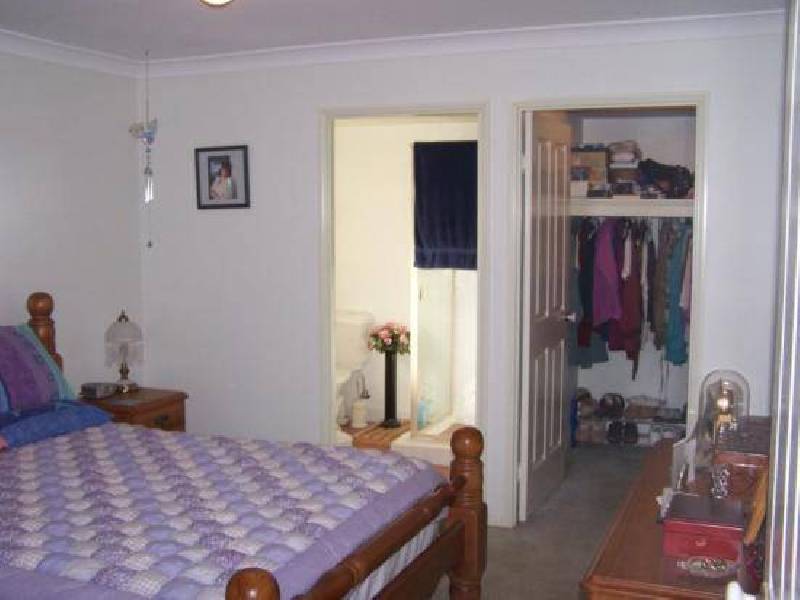 10 Meadow Street, Loganlea QLD 4131