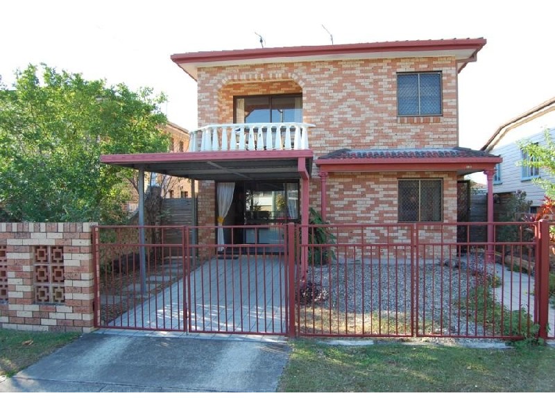 18  Gordon Street, Greenslopes QLD 4120