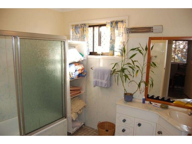 18  Gordon Street, Greenslopes QLD 4120