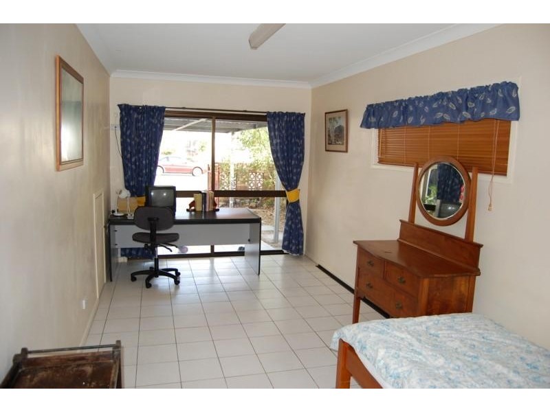 18  Gordon Street, Greenslopes QLD 4120