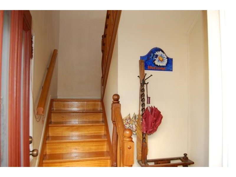 18  Gordon Street, Greenslopes QLD 4120