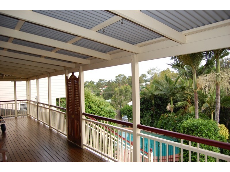 12 Fleetwood Ct, Ferny Hills QLD 4055